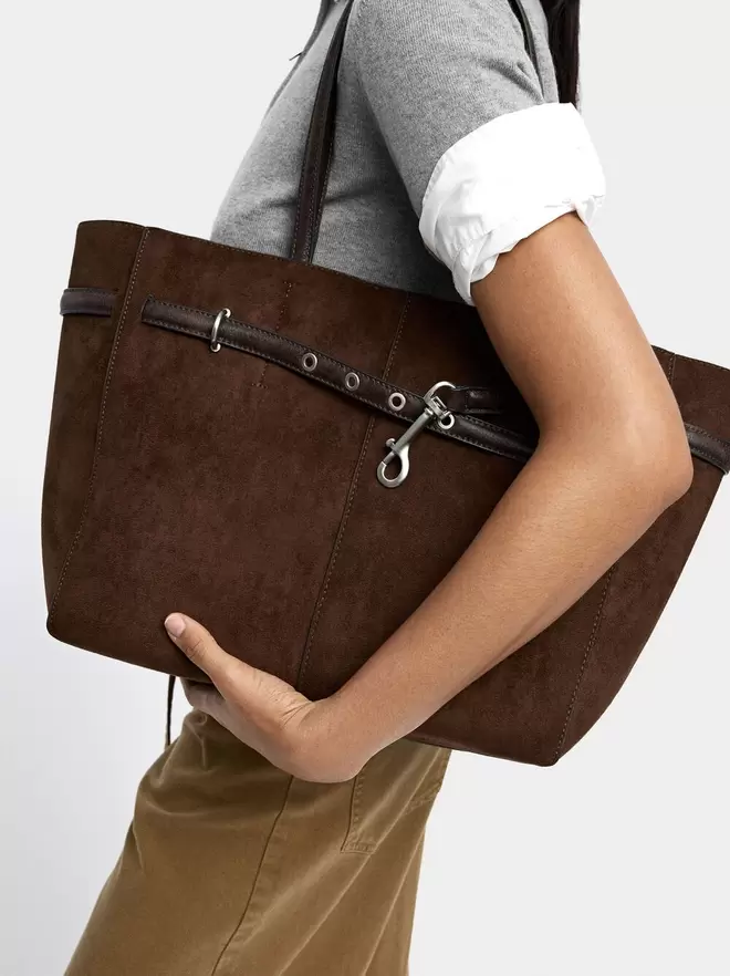 Shopper bag with leather-effect