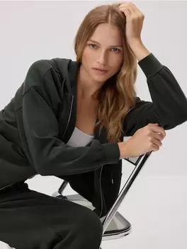 Zip-up sweatshirt with modal   39.99 EUR MODAL BLEND