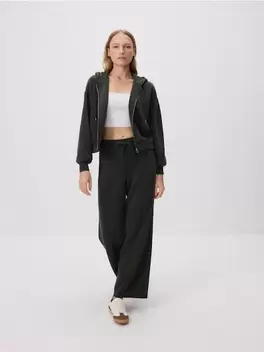 Zip-up sweatshirt with modal   39.99 EUR MODAL BLEND