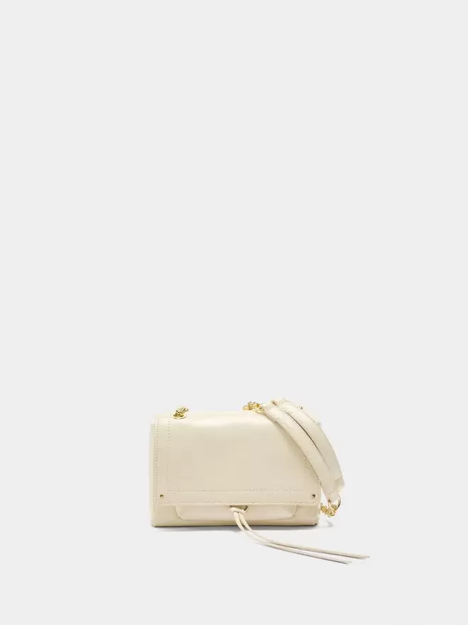 Shoulder bag with flap
