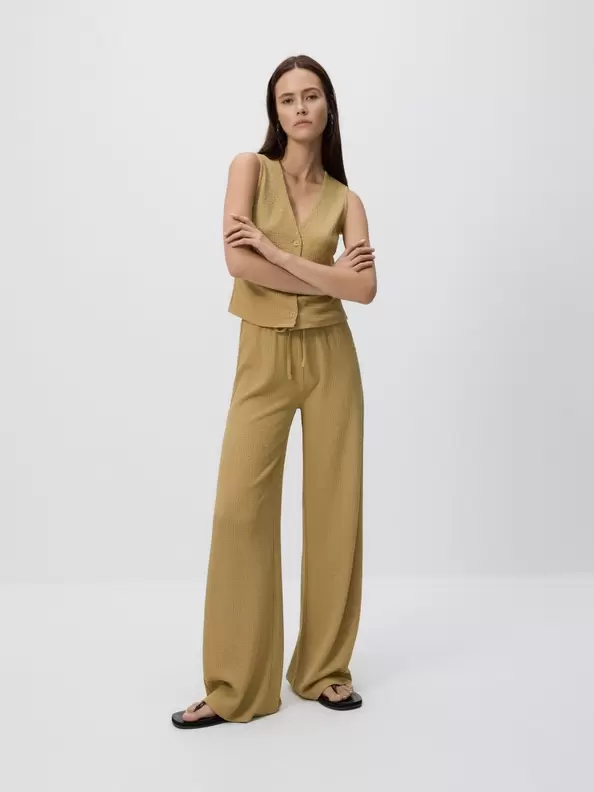 Pantaloni din țesătură structurată