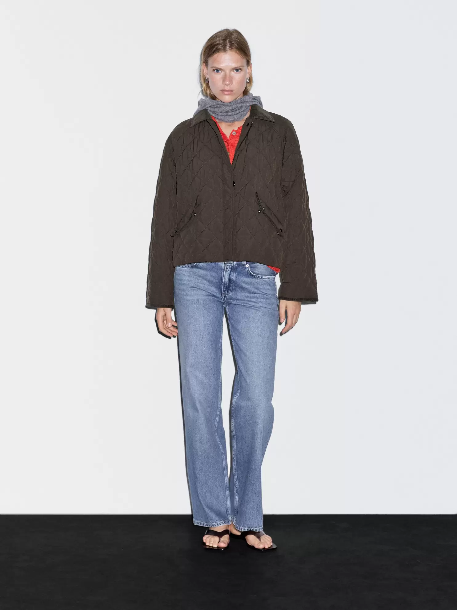 Short water-repellent jacket with corduroy detail