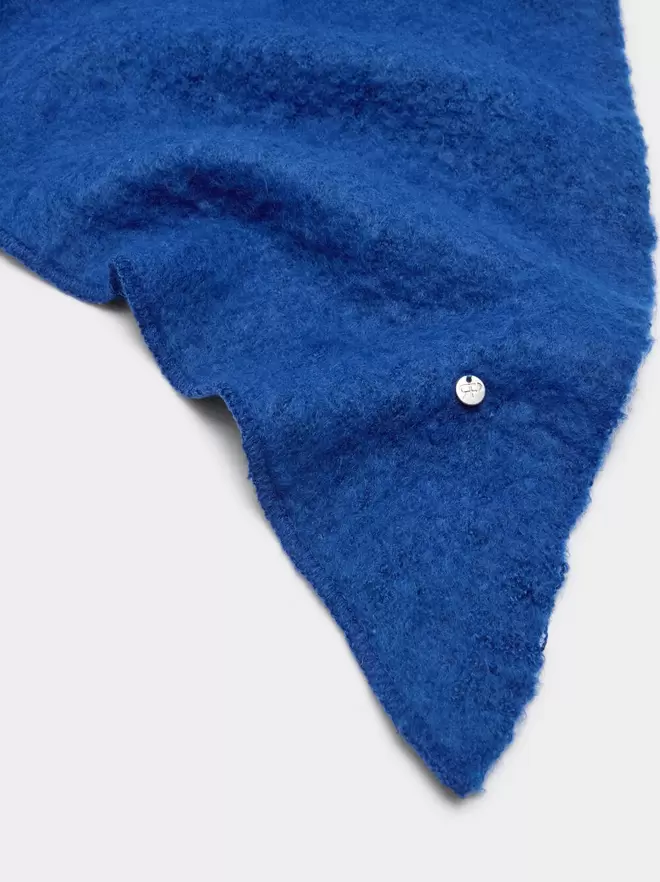 Plain scarf
