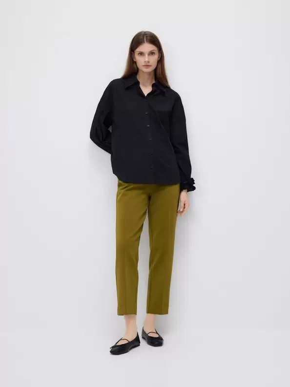 Pantaloni țigaretă la dungă