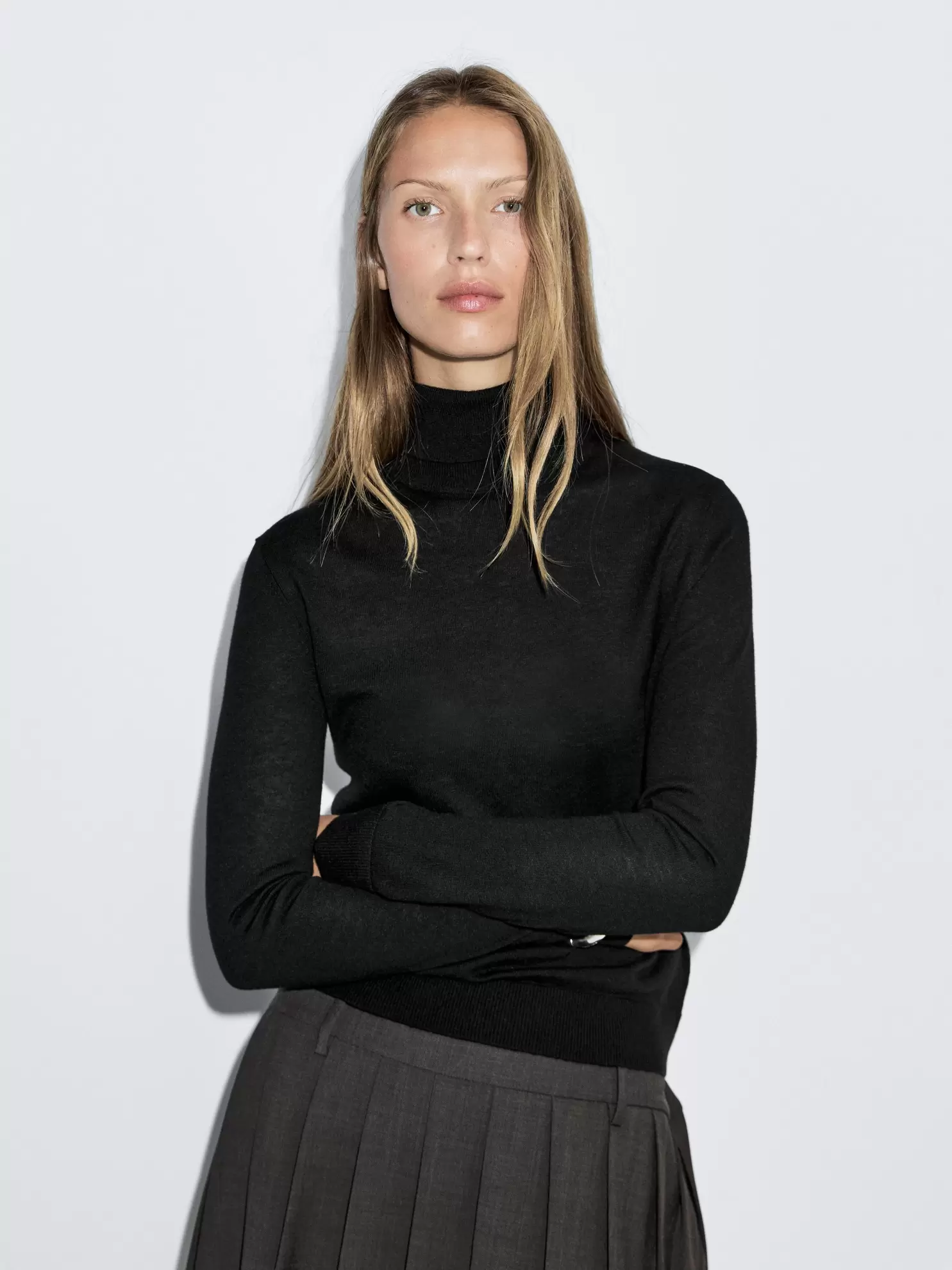 Wool blend high neck knit sweater