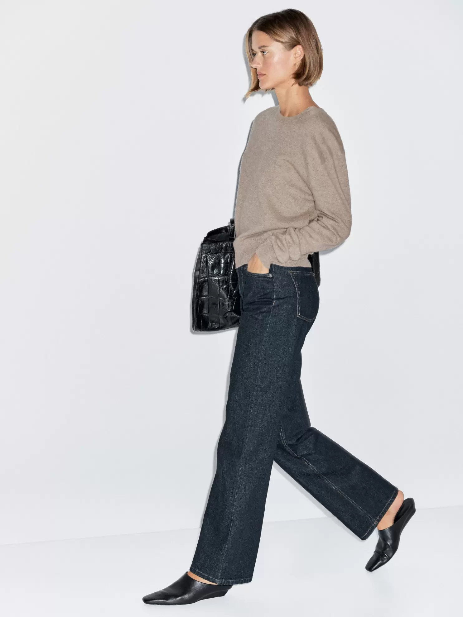 Wool blend crew neck knit sweater