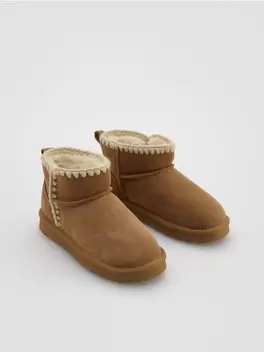 Ghete din piele îmblănite