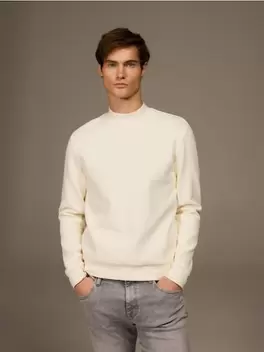 Bluză sport cu guler înalt