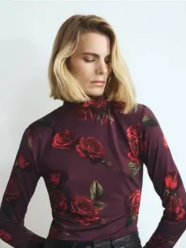 Bluză cu trandafiri