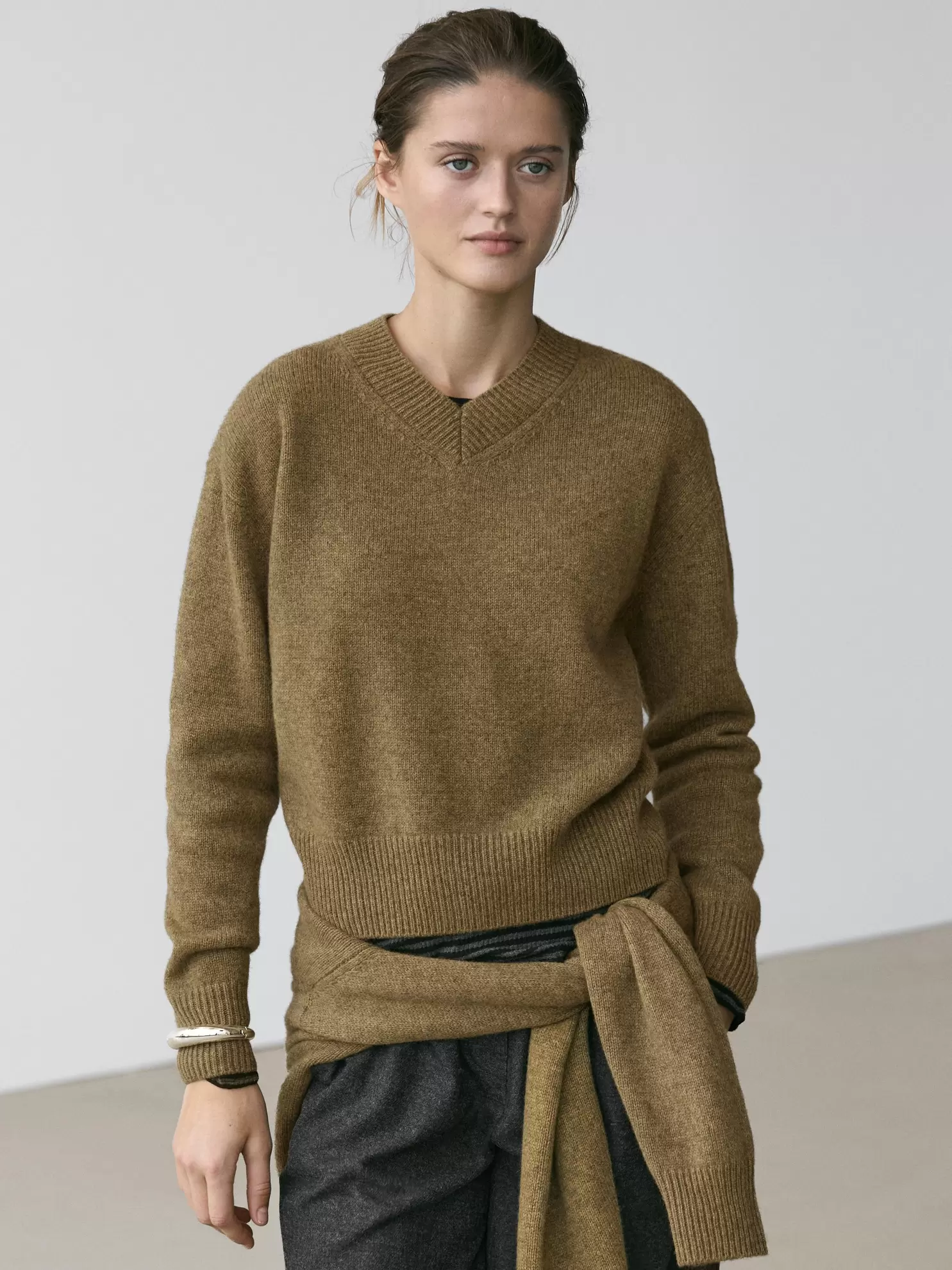Wool V-neck knit sweater