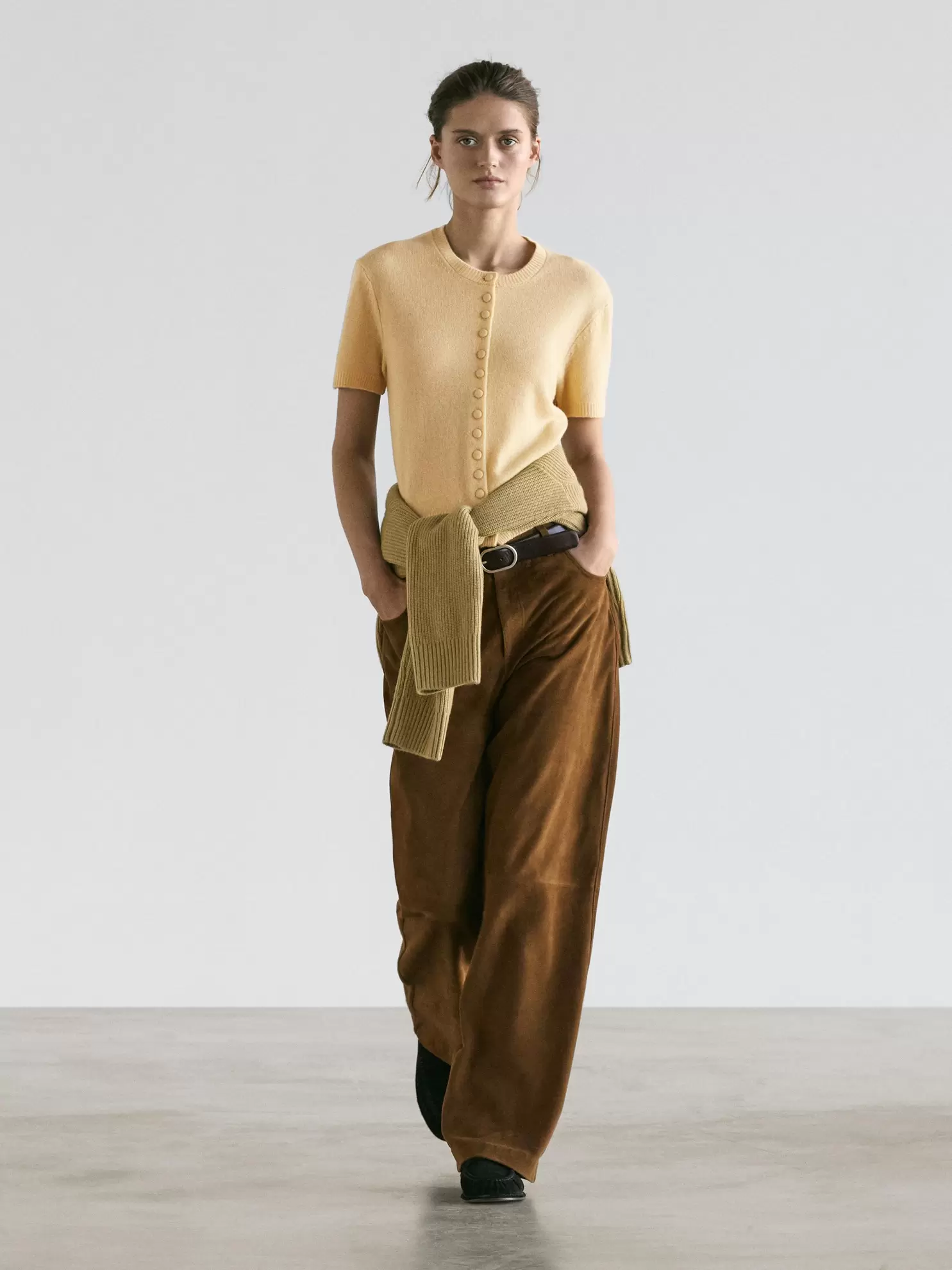 Short sleeve wool knit cardigan