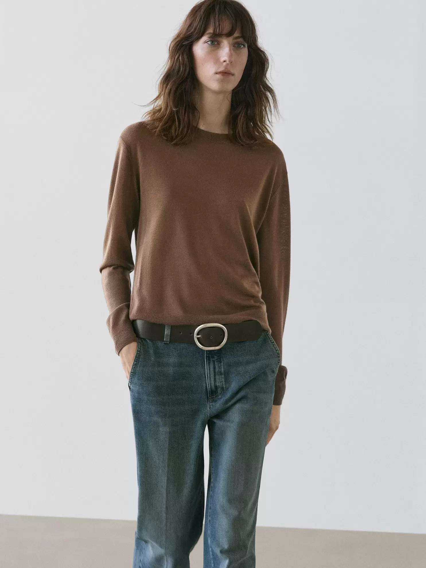 100% wool fine knit crew neck sweater