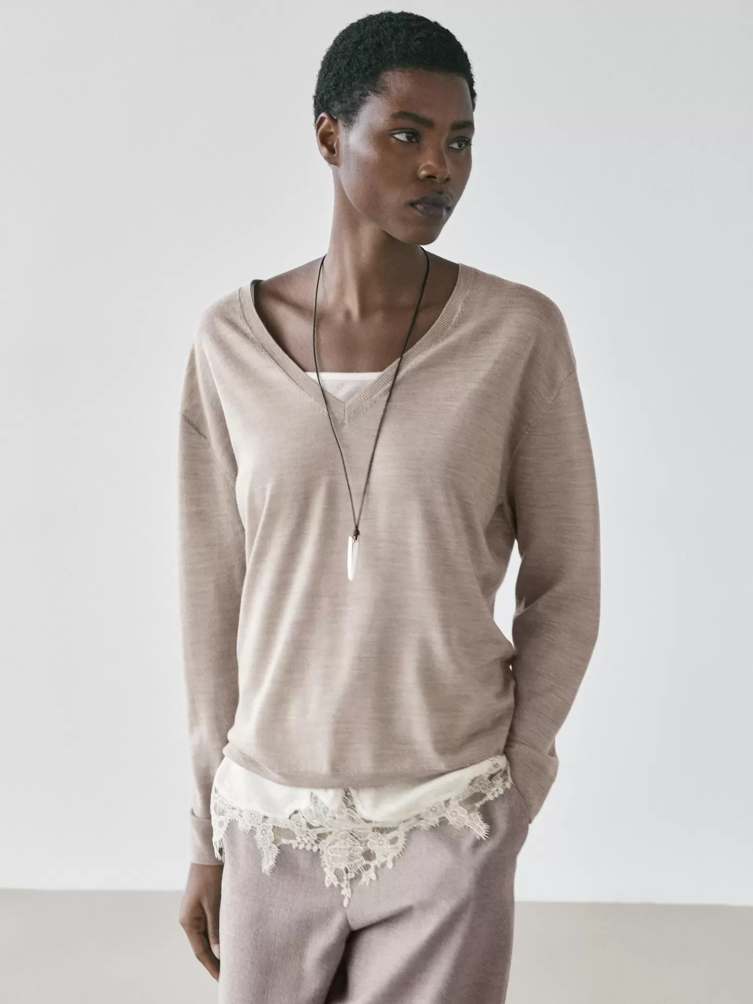 Oversize V-neck knit sweater