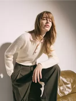 Pulover cu guler decorativ