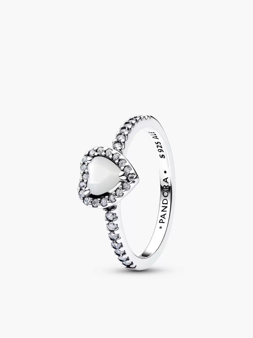 Inel în formă de inimă albă reliefată