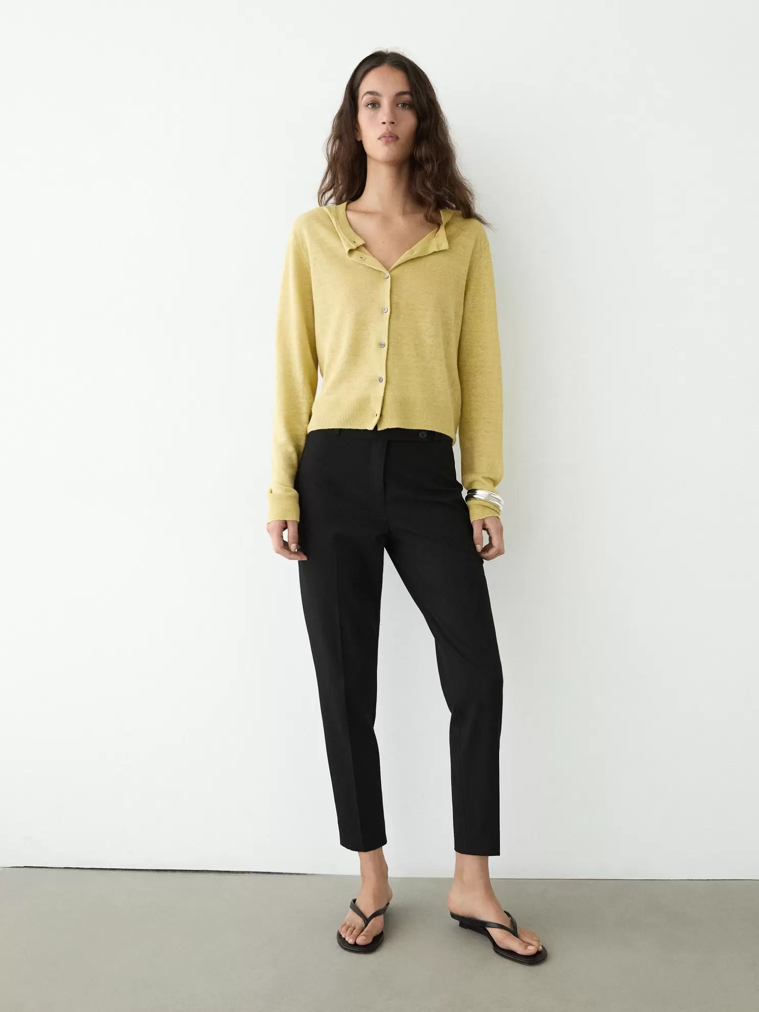 Short linen knit cardigan