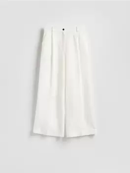 Pantaloni din material majoritar in