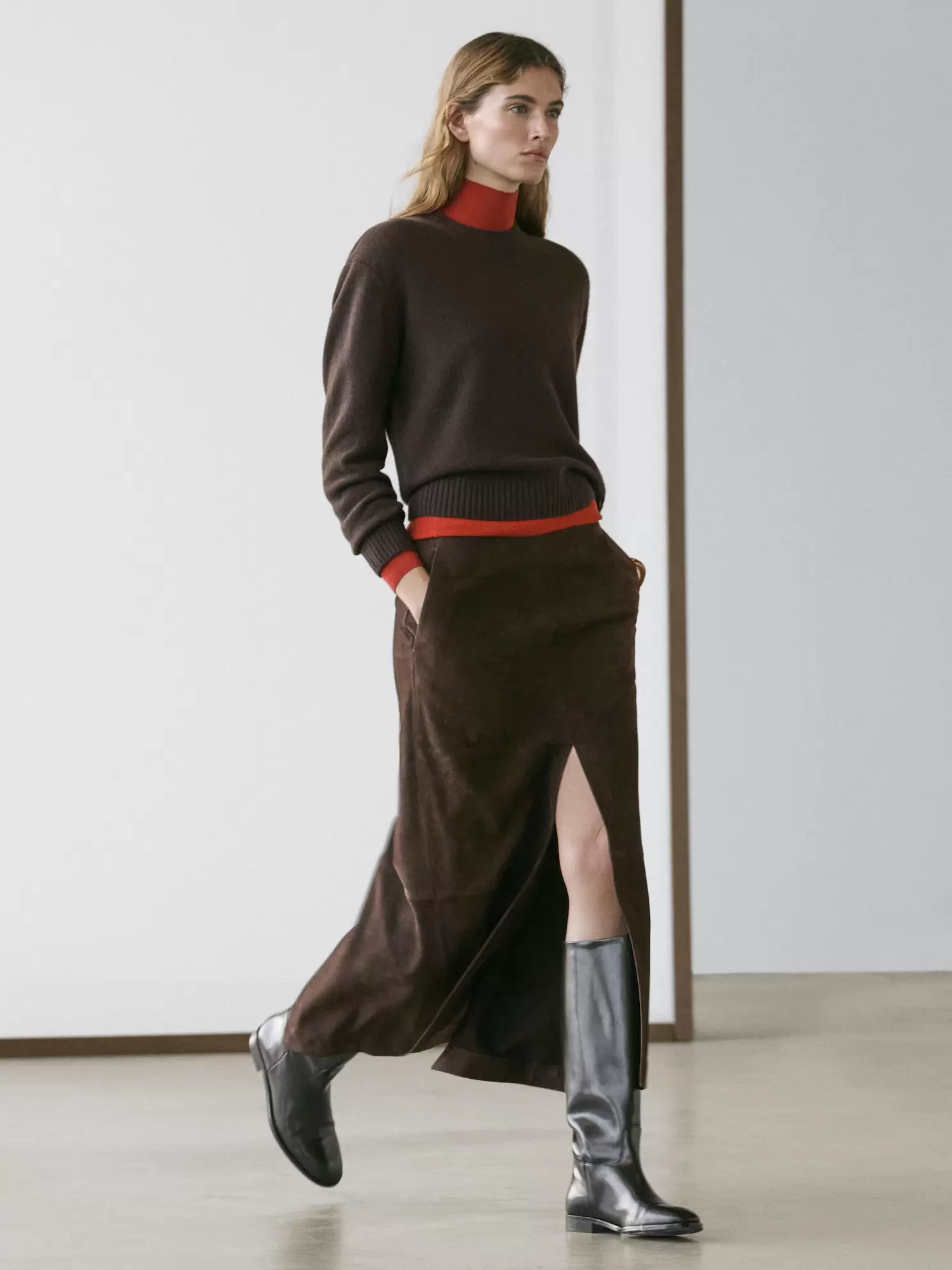 100% wool fine knit crew neck sweater