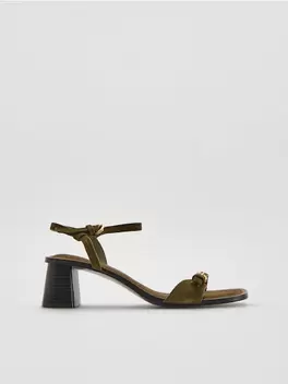 Sandale cu toc din piele întoarsă