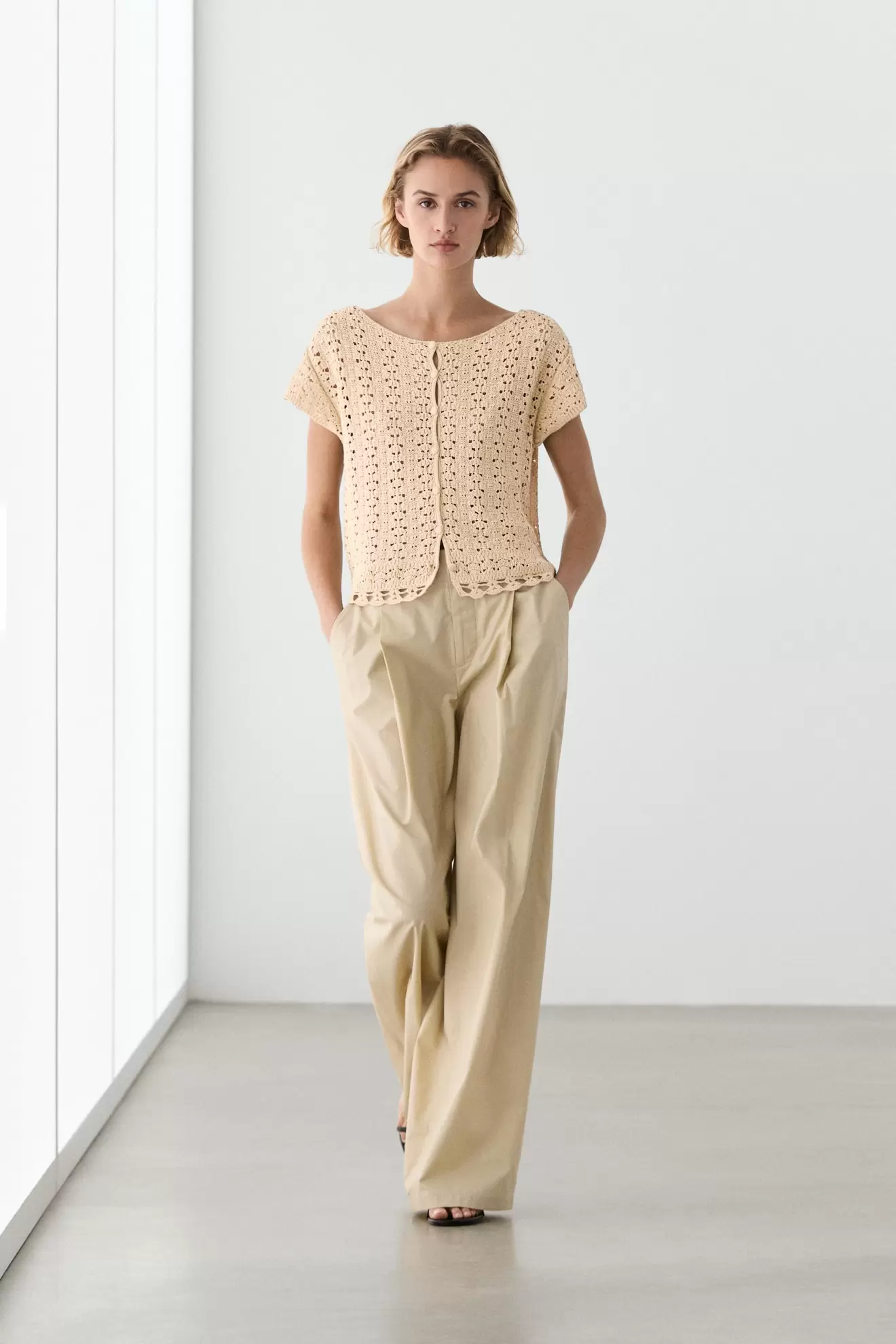 Short sleeve crochet knit cardigan