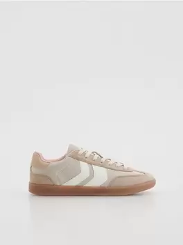 Adidași din piele întoarsă sintetică