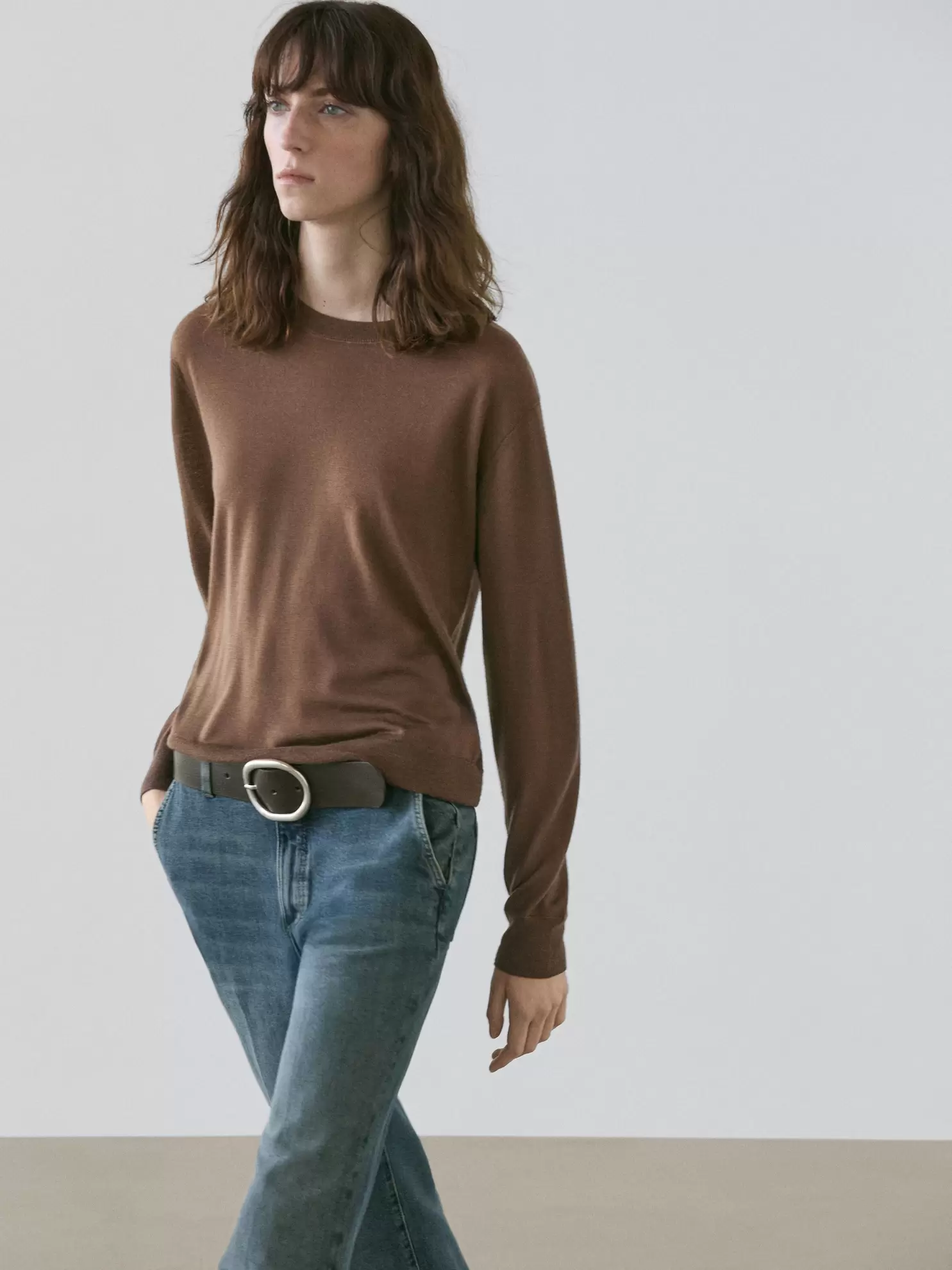 100% wool fine knit crew neck sweater