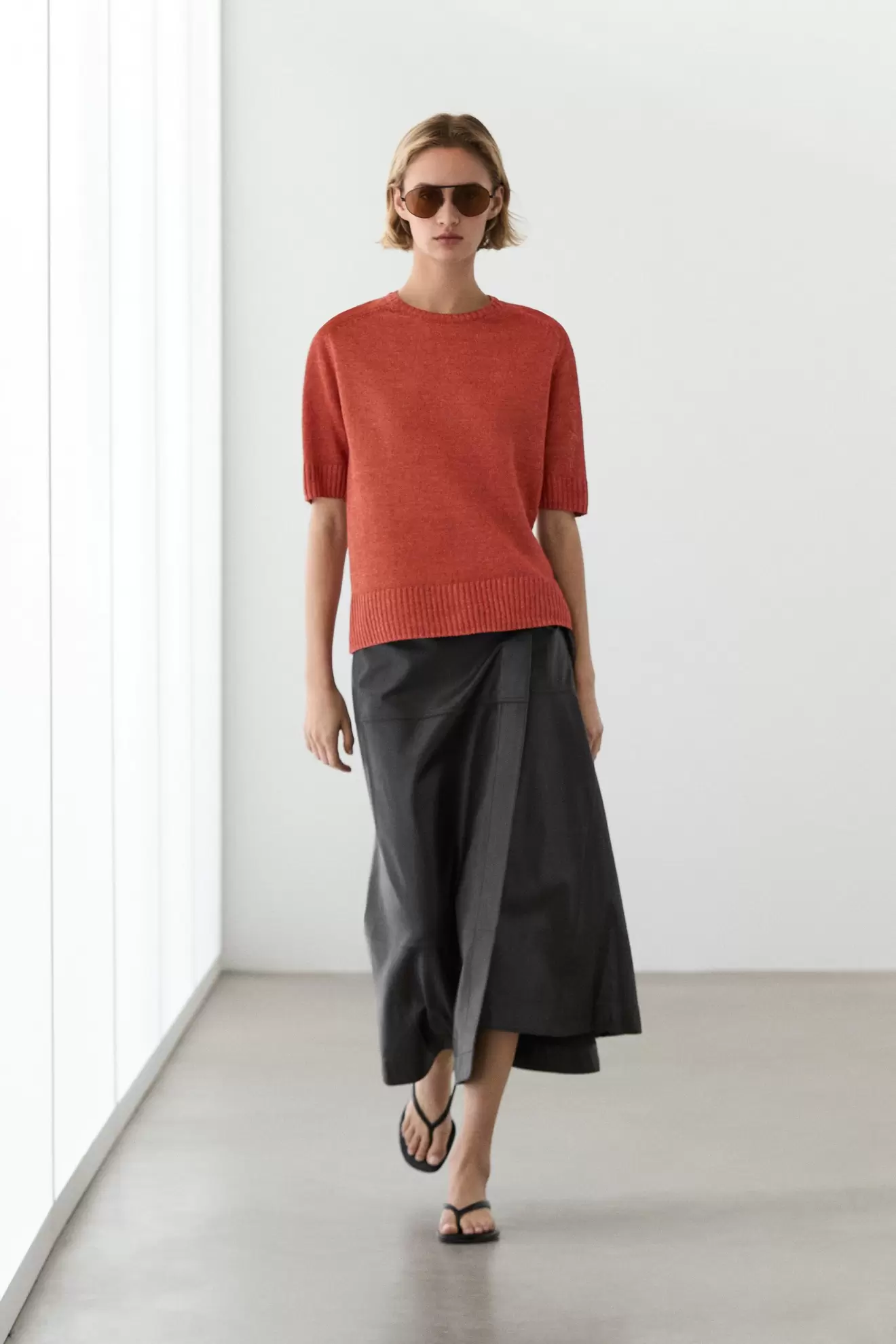 100% linen short sleeve knit sweater