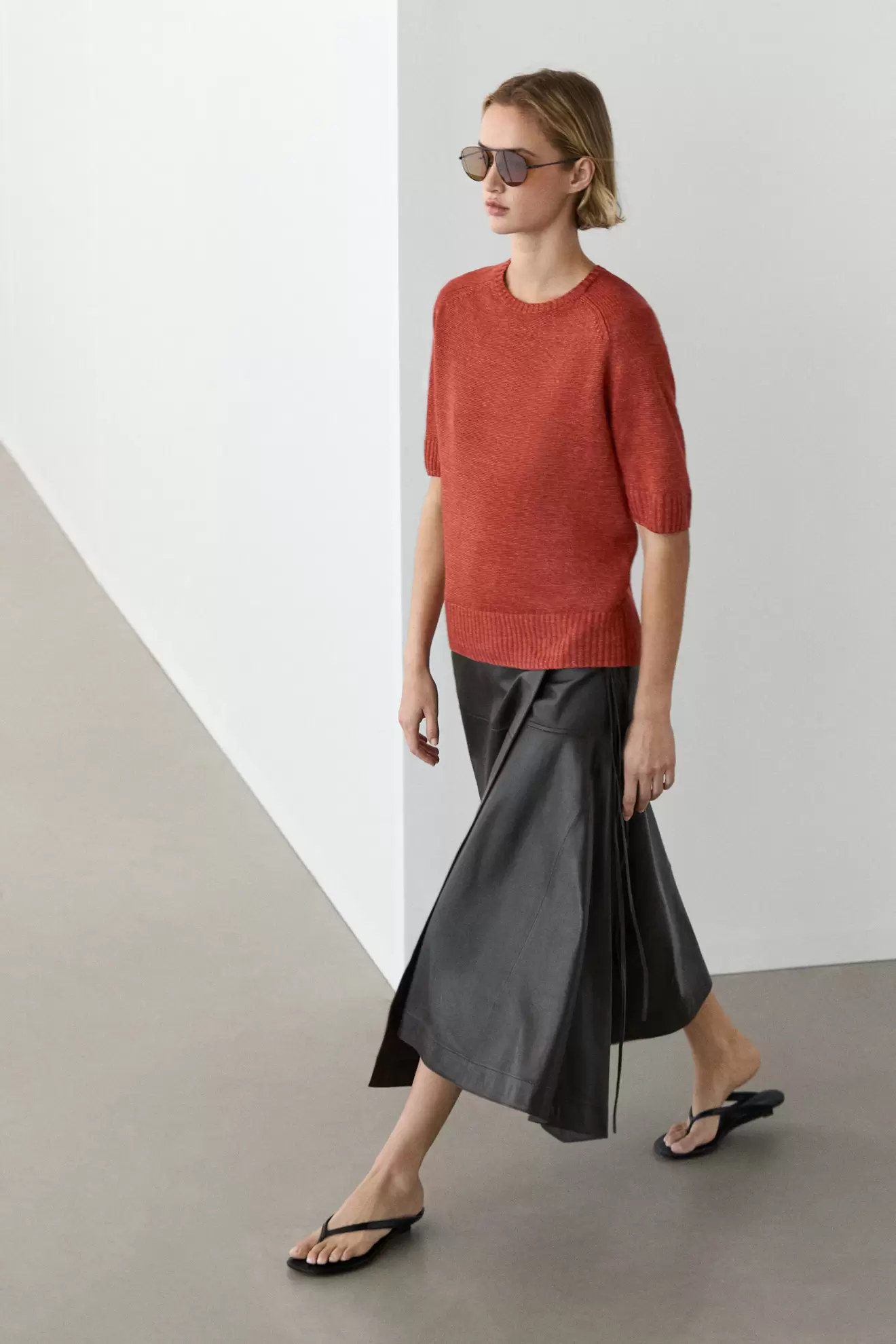100% linen short sleeve knit sweater