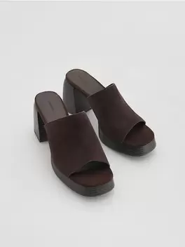 Saboți din piele întoarsă, cu toc