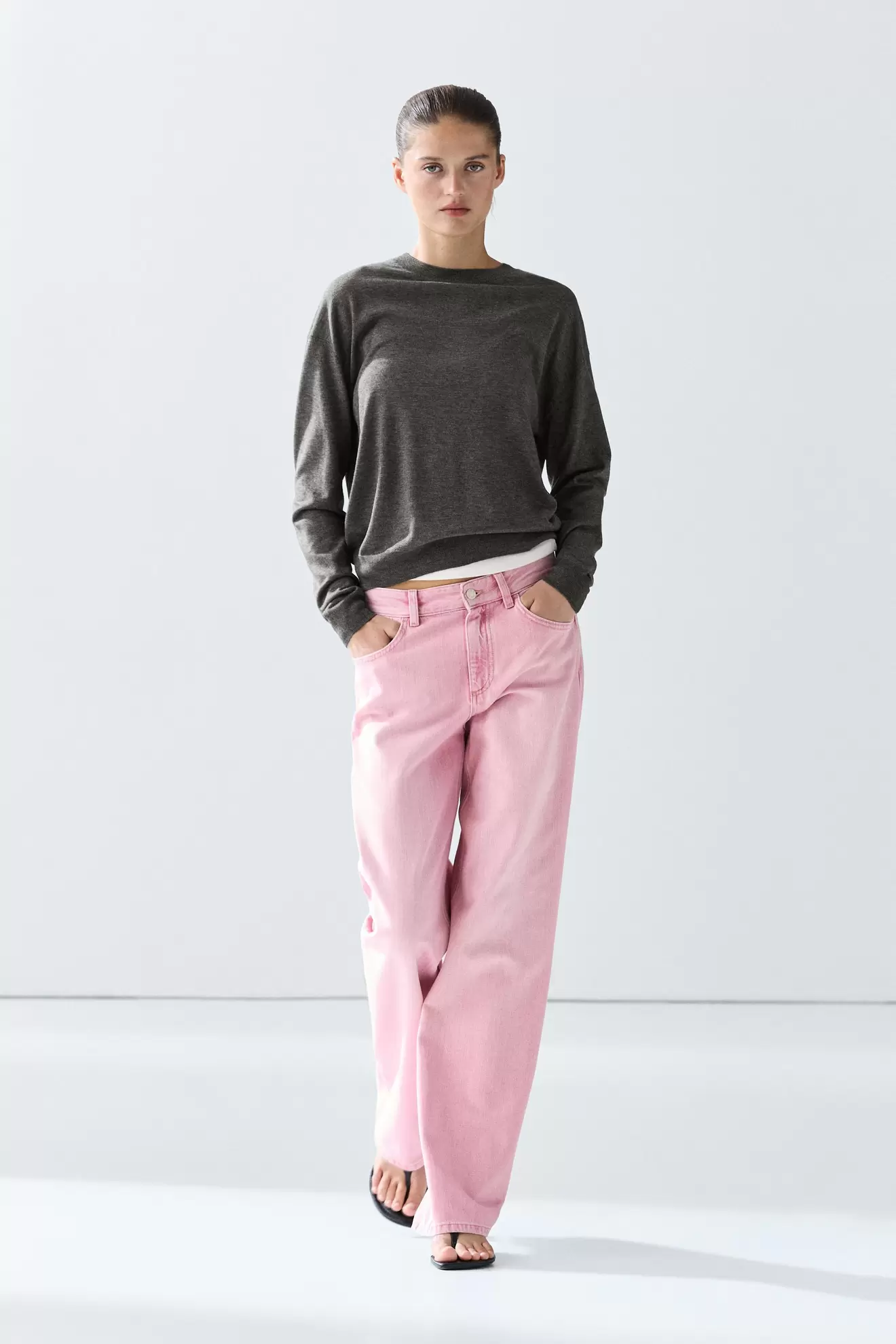 Fine-knit wool blend sweater