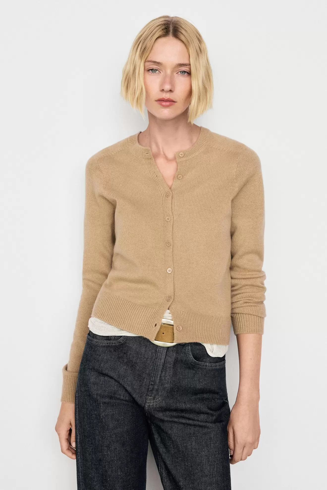 100% cashmere cropped knit cardigan