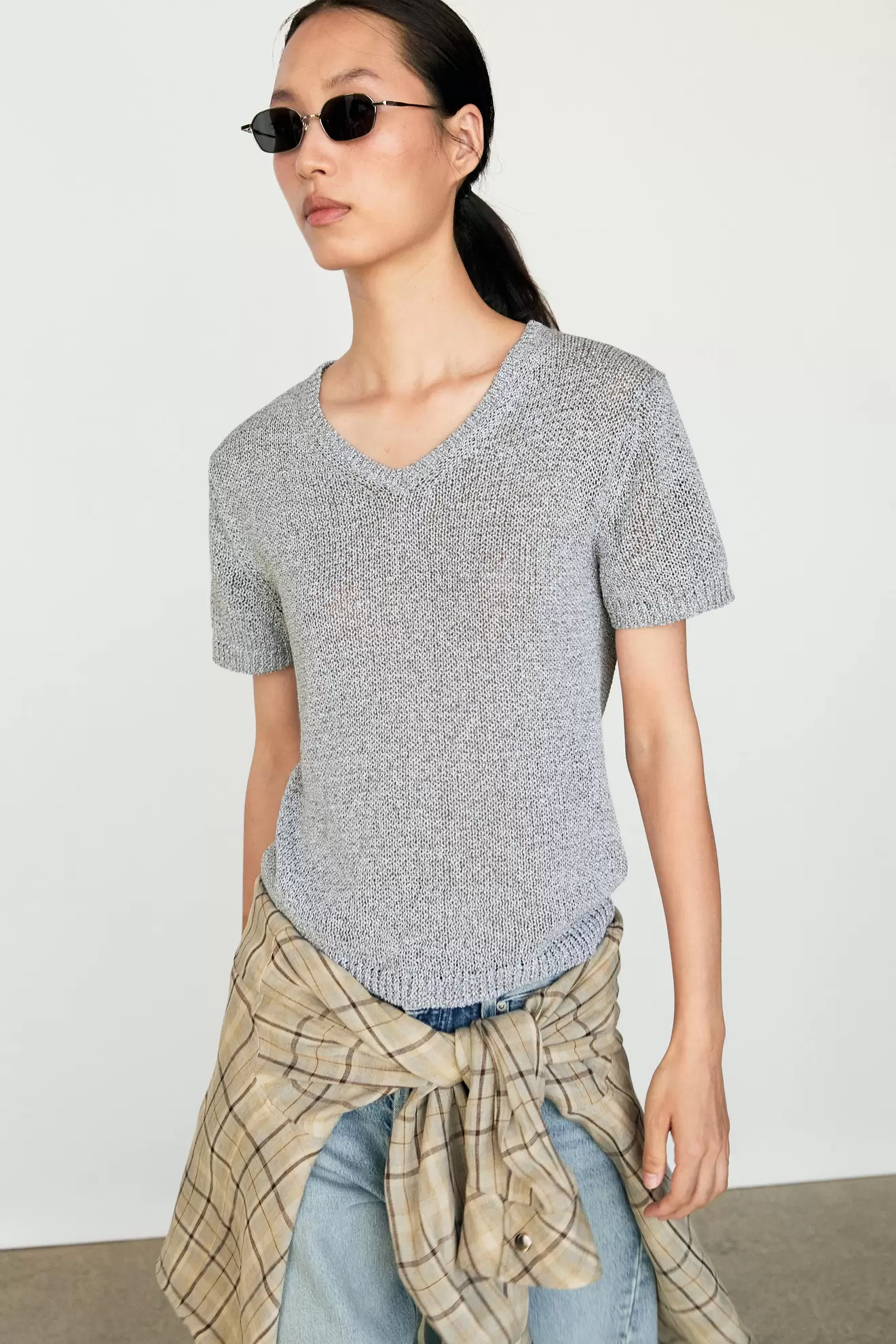 Short sleeve knit top