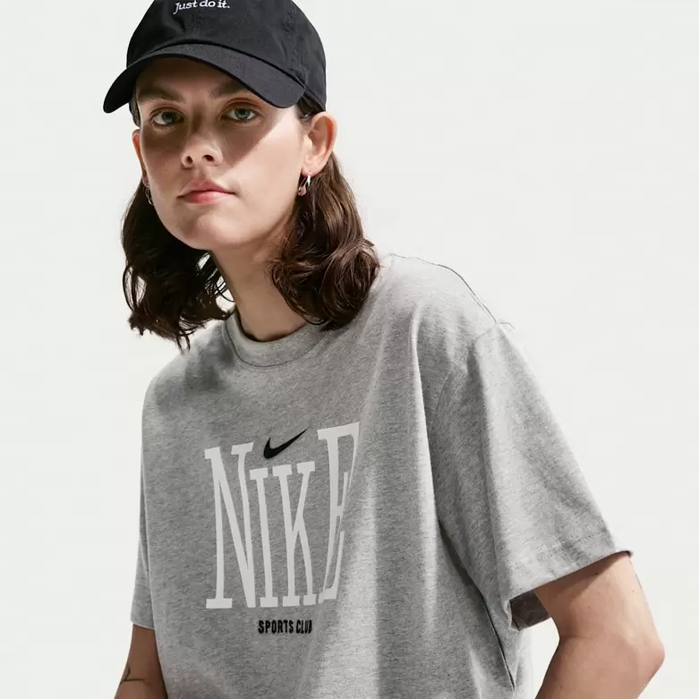Nike Sportswear Classic