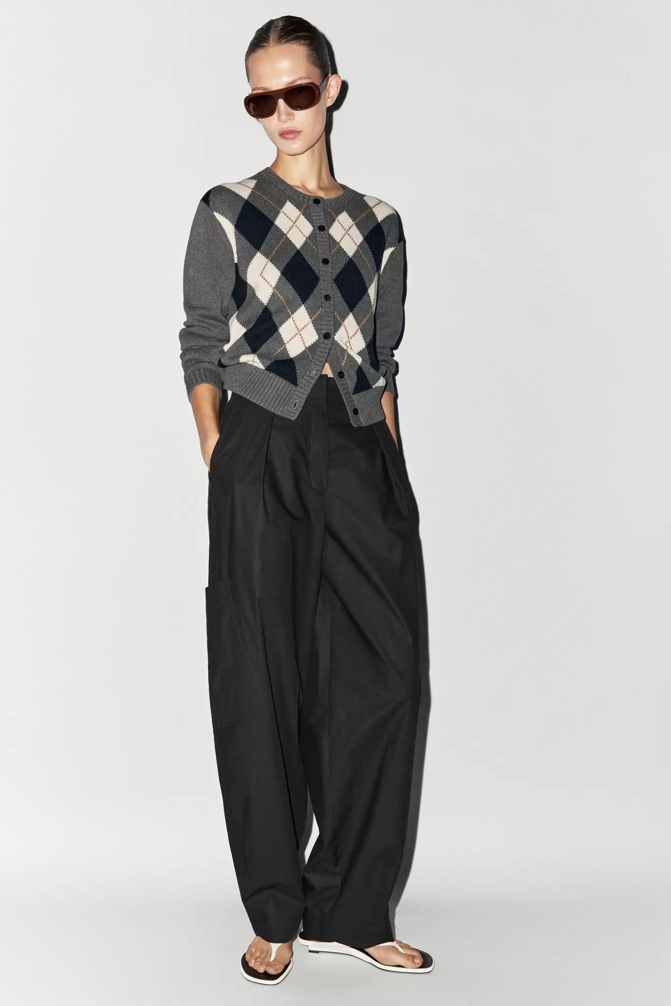 100% cotton diamond knit cardigan