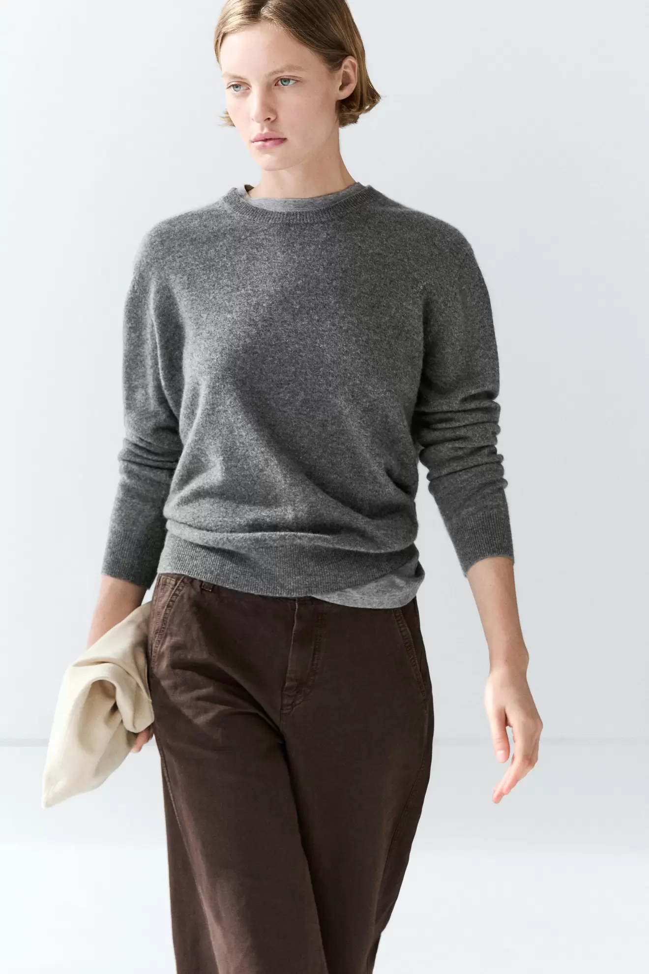 100% cashmere long sleeve sweater