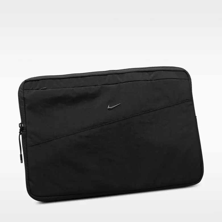Nike Aura