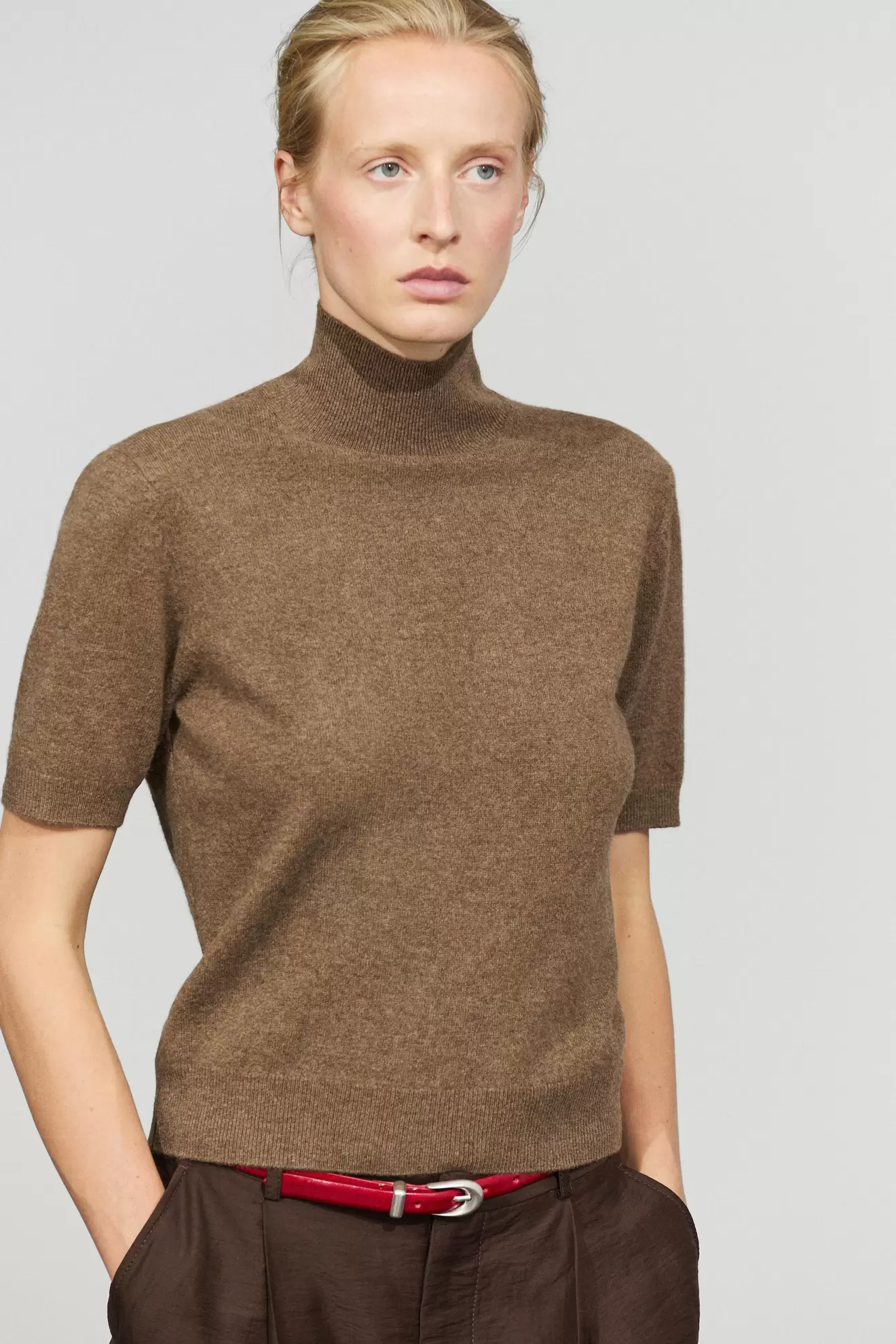 Wool-cashmere blend short sleeve knit sweater