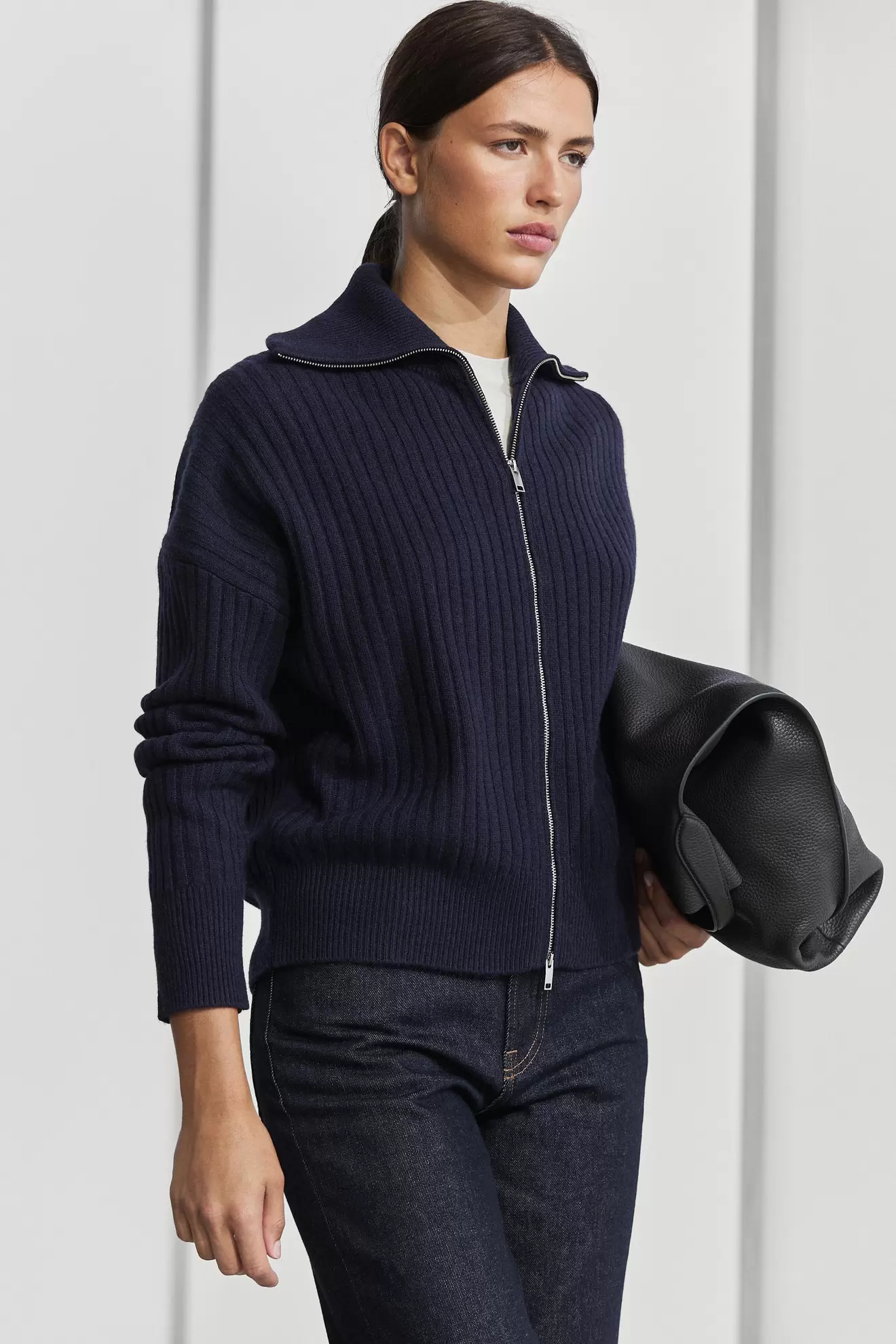 100% wool knit zip-up cardigan
