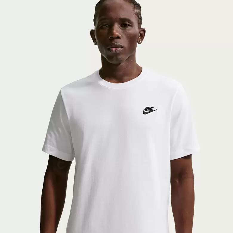 Nike Sportswear Club