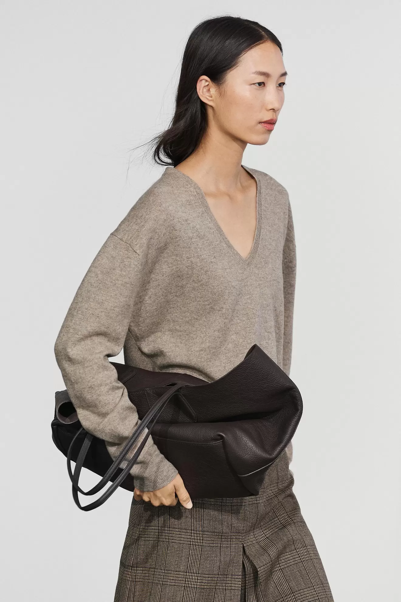 Wool blend knit V-neck sweater