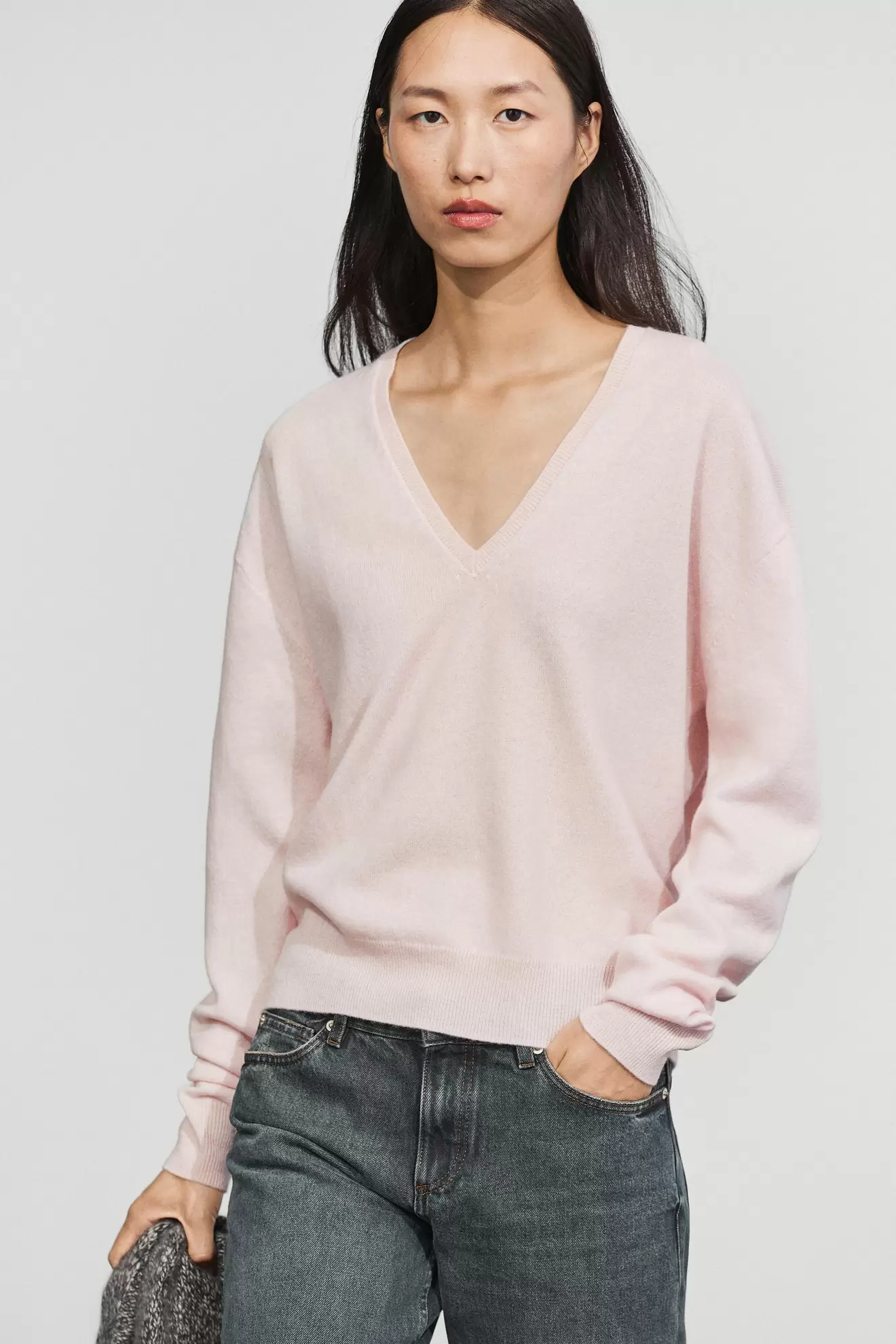 Wool blend knit V-neck sweater