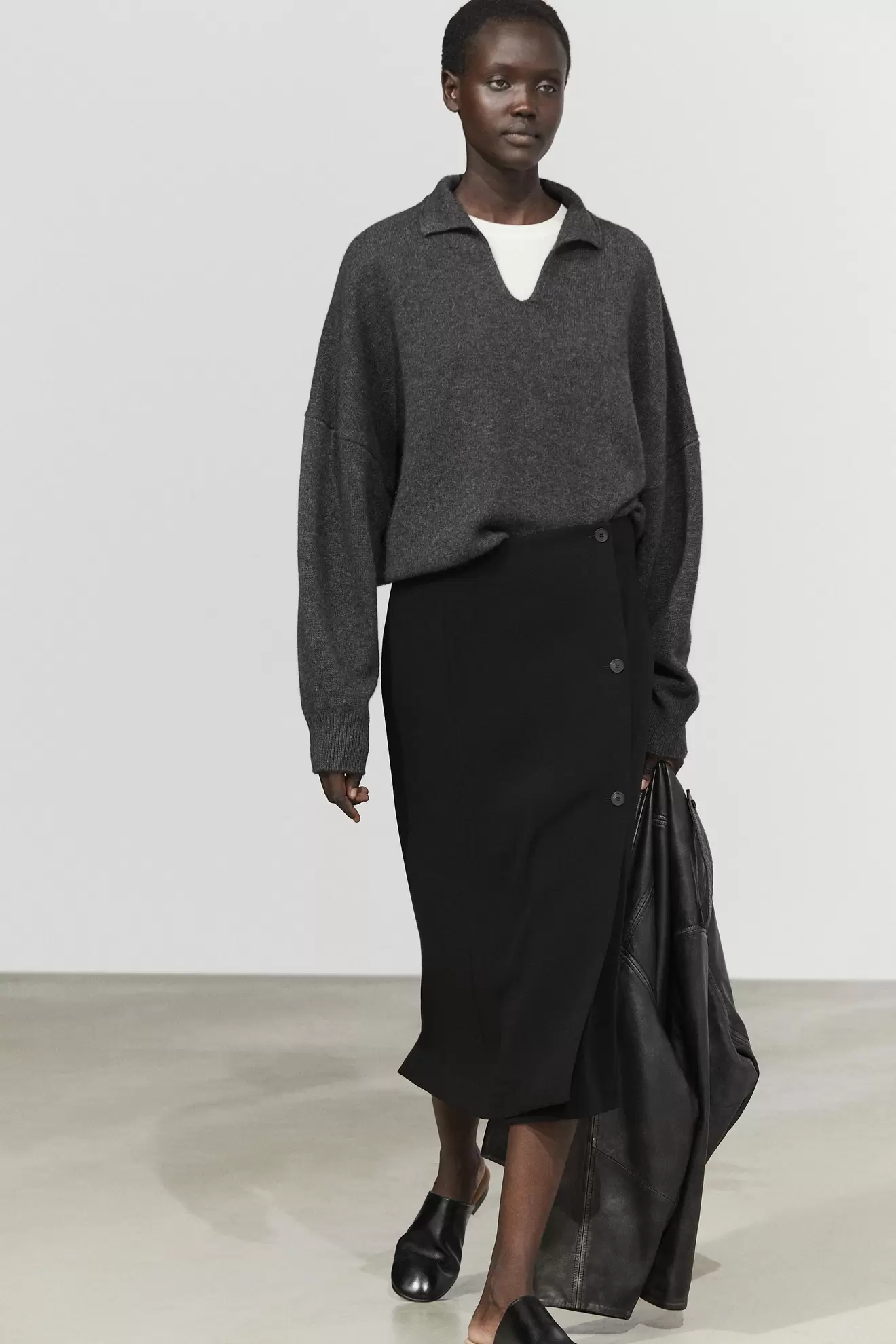 100% cashmere knit polo sweater