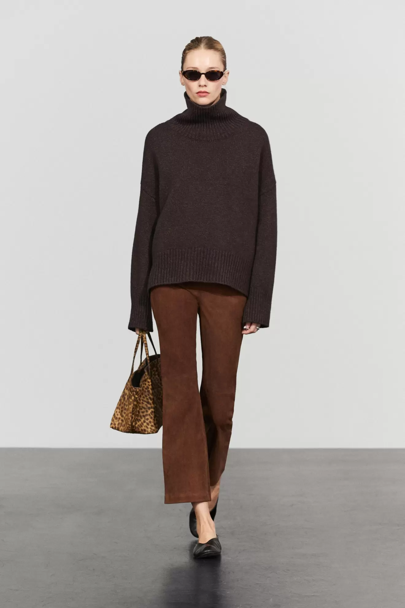 100% wool oversize knit sweater
