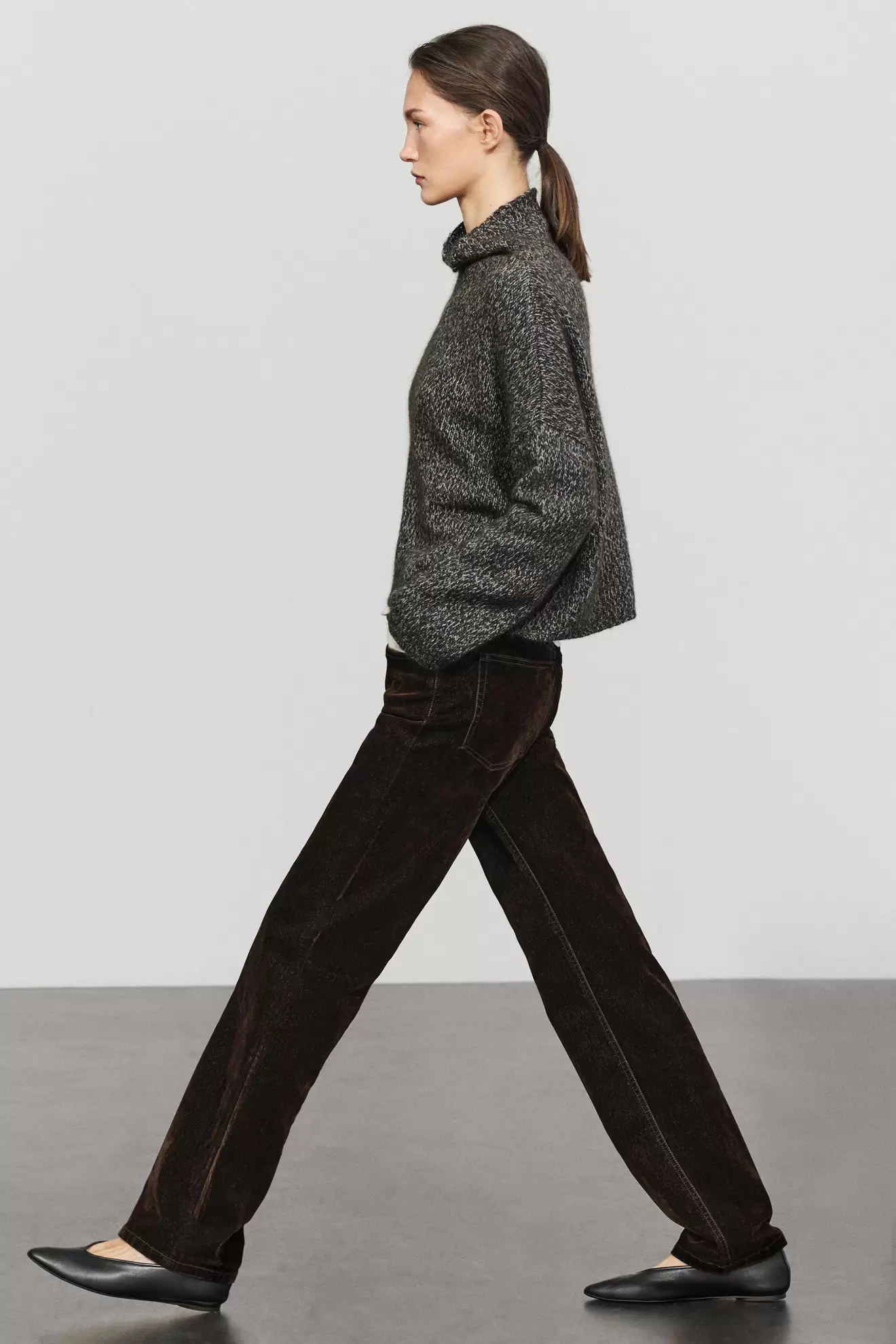 100% wool mouliné knit sweater