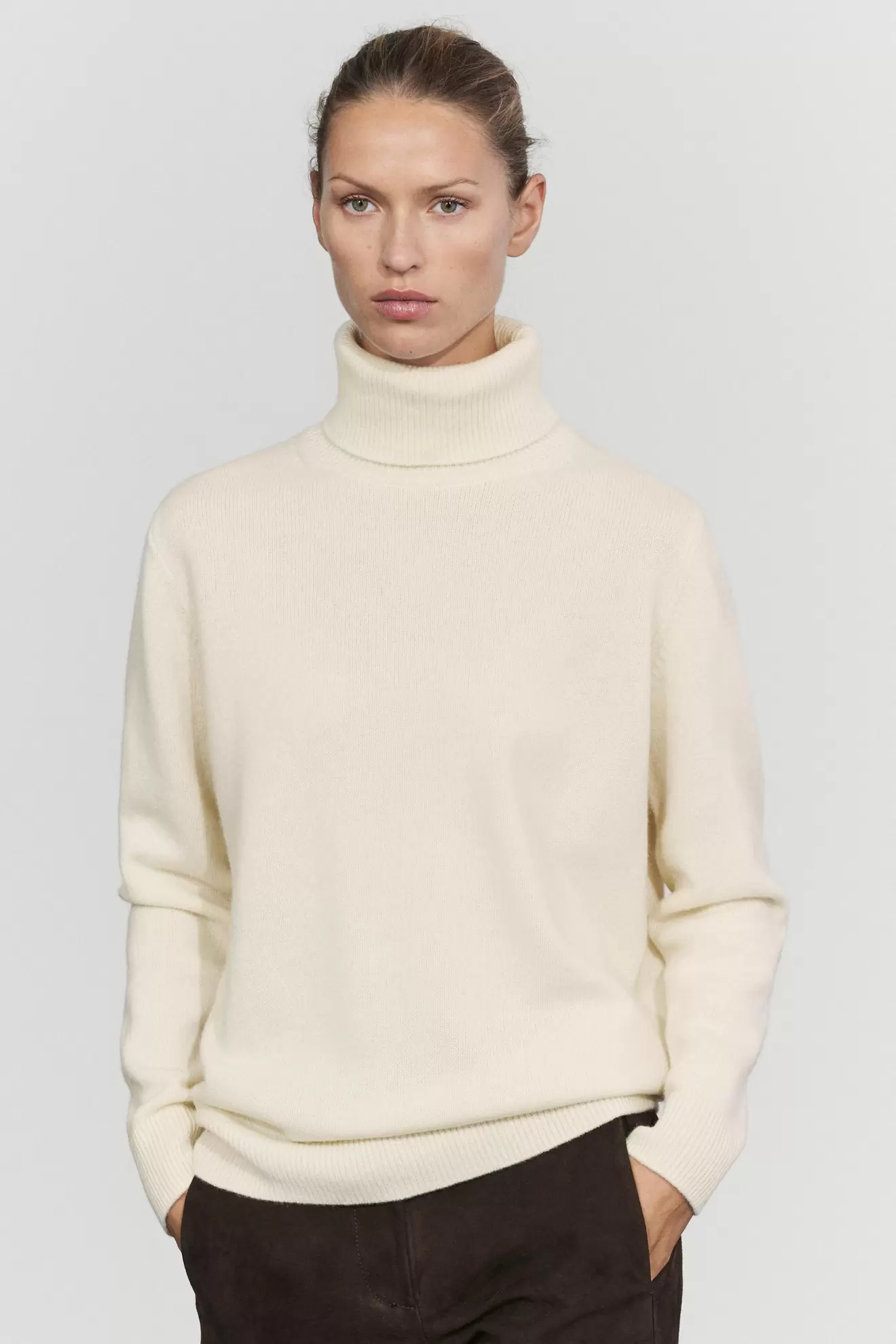 Wool blend turtleneck knit sweater