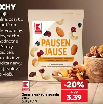 Zmes orechov a ovocia