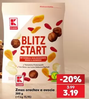 Zmes orechov a ovocia
