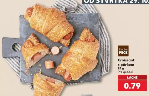 Croissant s párkom