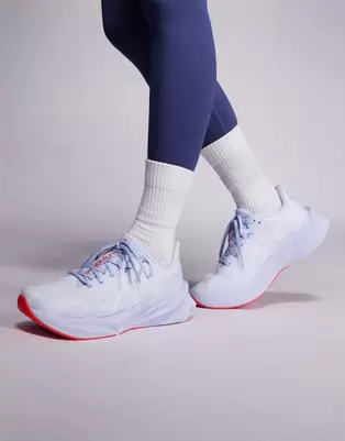 Asics Dynablast 5 running trainers in blue
