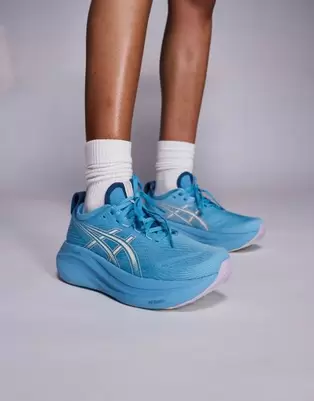 Asics Gel-Nimbus 27 running trainers in blue